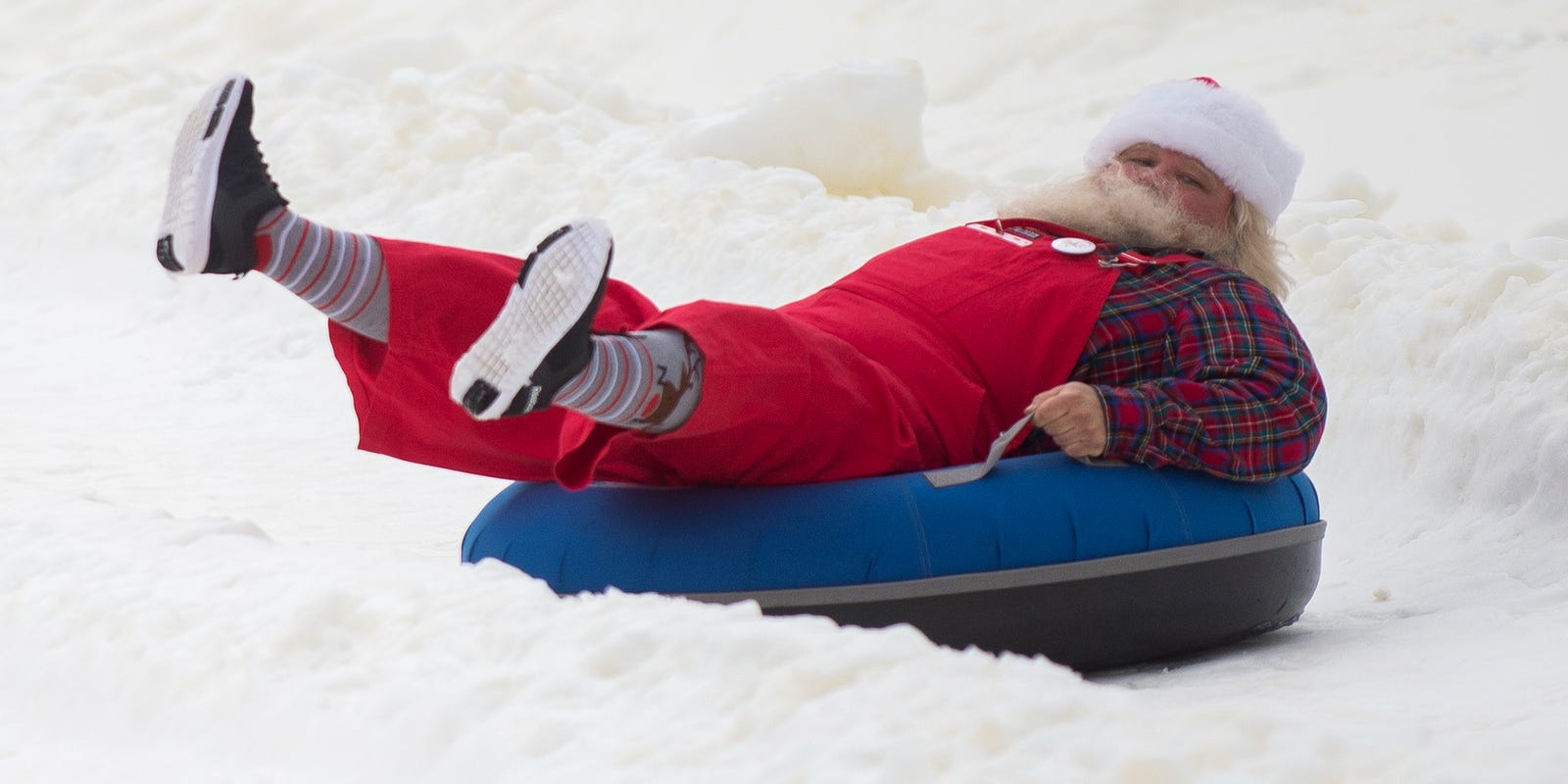 Snow Tubing In East Tennessee Ober Gatlinburg Pigeon Forge Snow