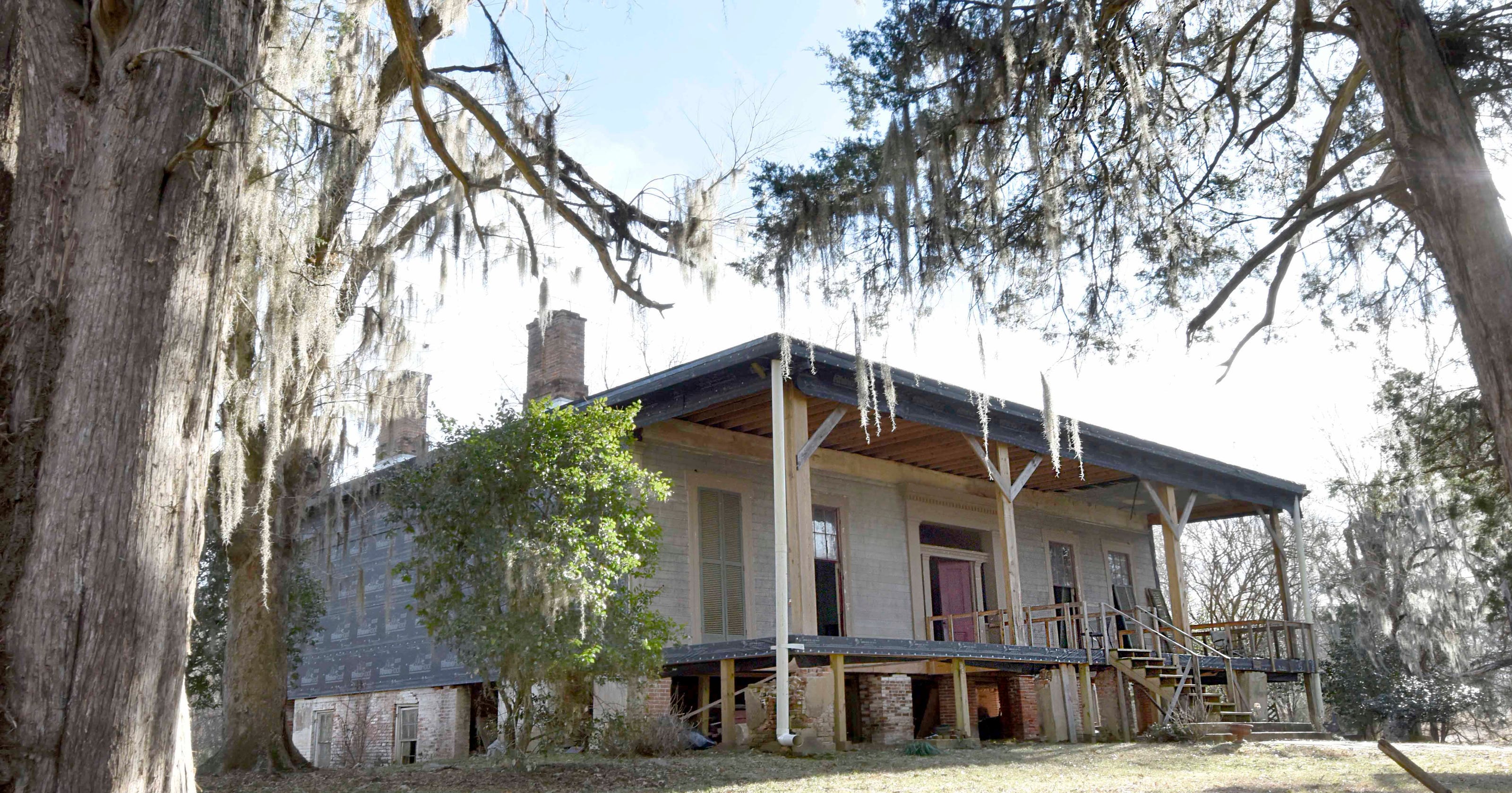 Slave descendants helping to preserve Mississippi's Prospect Hill