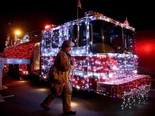 2018 holiday, Christmas tree lighting events in, around Salem, Oregon