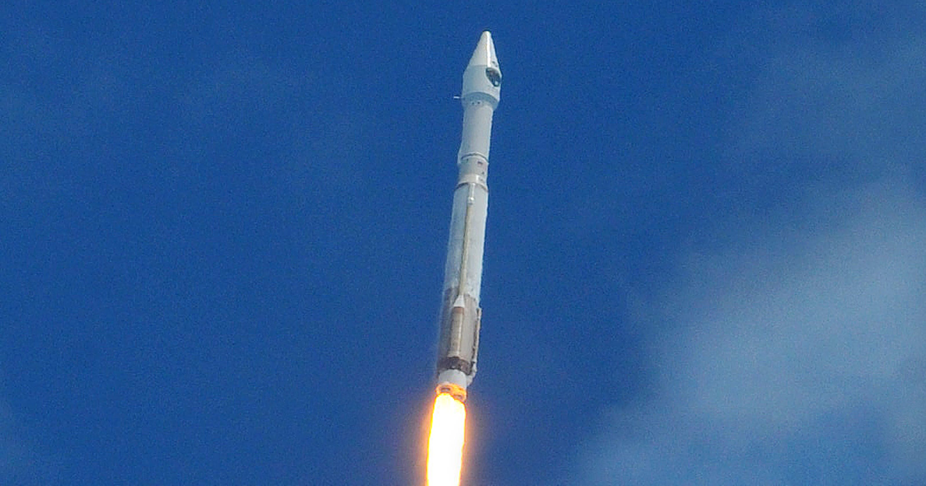 Atlas V rocket delivers GPS satellite to orbit
