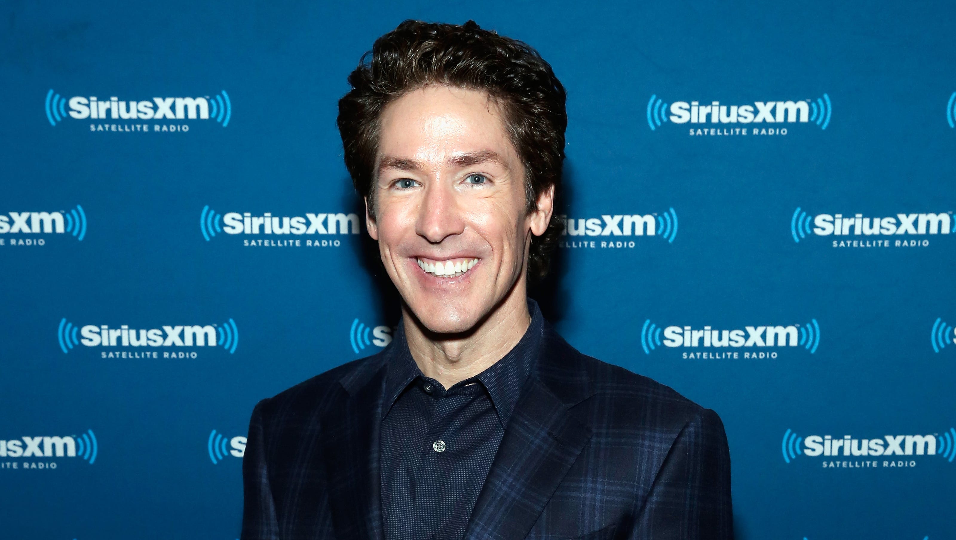 Plumber finds stash of envelopes with cash, checks at Joel Osteen's Lakewood Church in Houston
