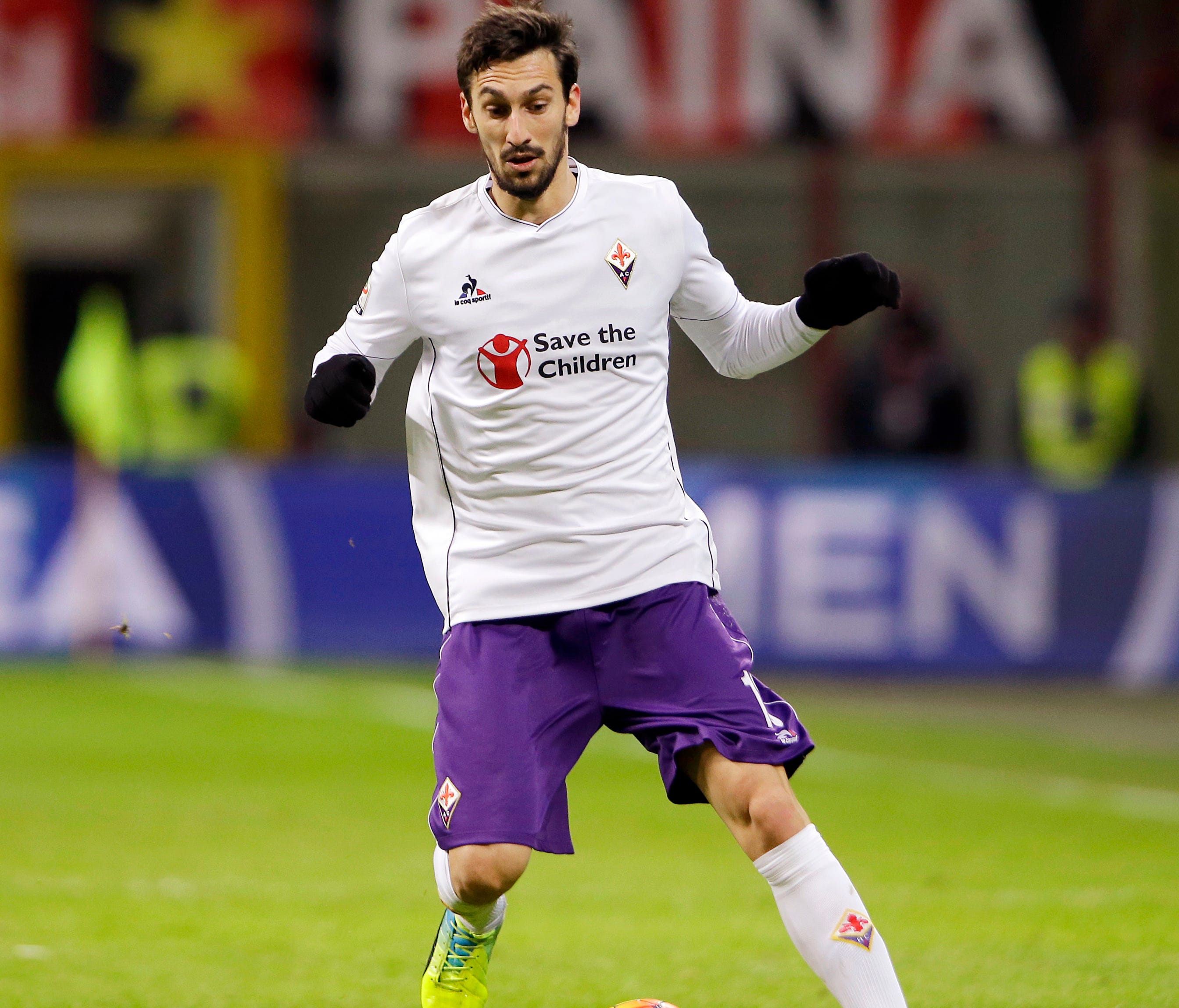FILE - In this Sunday, Jan. 17, 2016 filer, Fiorentina's Davide Astori goes for the ball during the Serie A soccer match between AC Milan and Fiorentina at the San Siro stadium in Milan, Italy. Fiorentina captain Davide Astori has died, the club has 