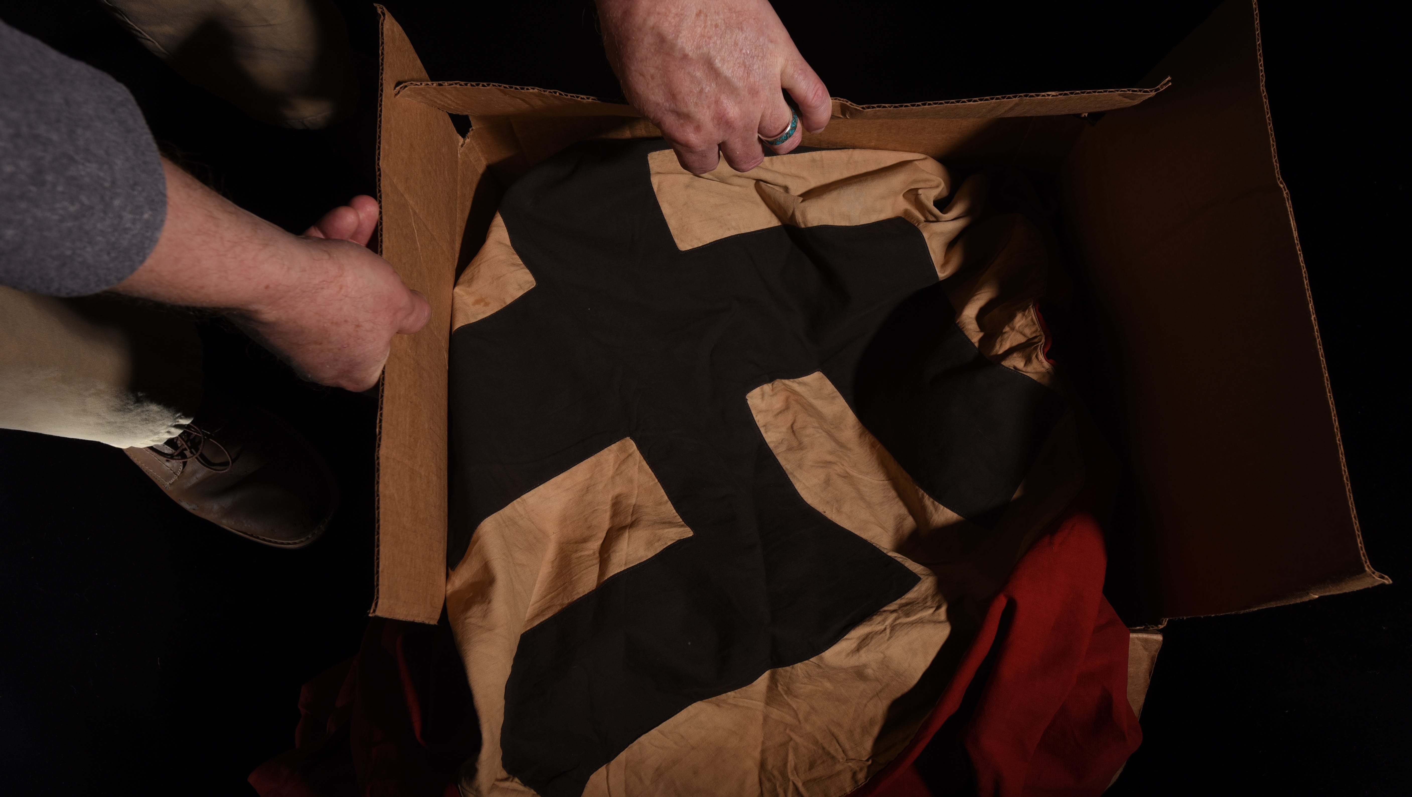 We Found Our Family S Nazi Flag Now What - wwii german officer medals roblox