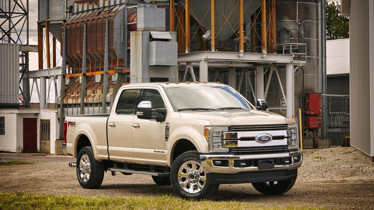 Ford to reveal aluminumbody Super Duty