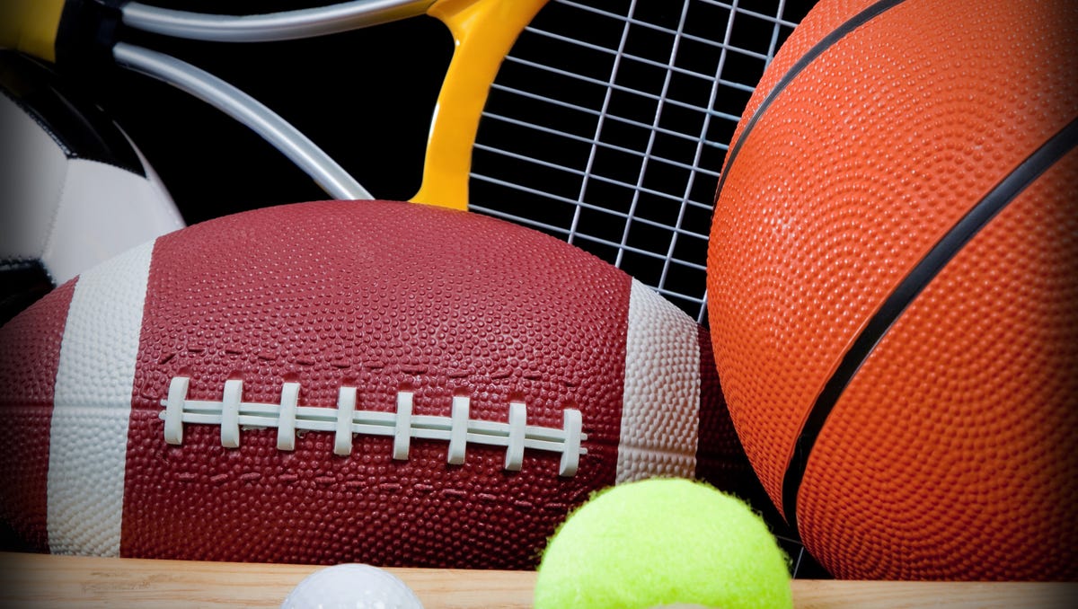 Cast Your Vote for the Fall Sports Athlete of the Week