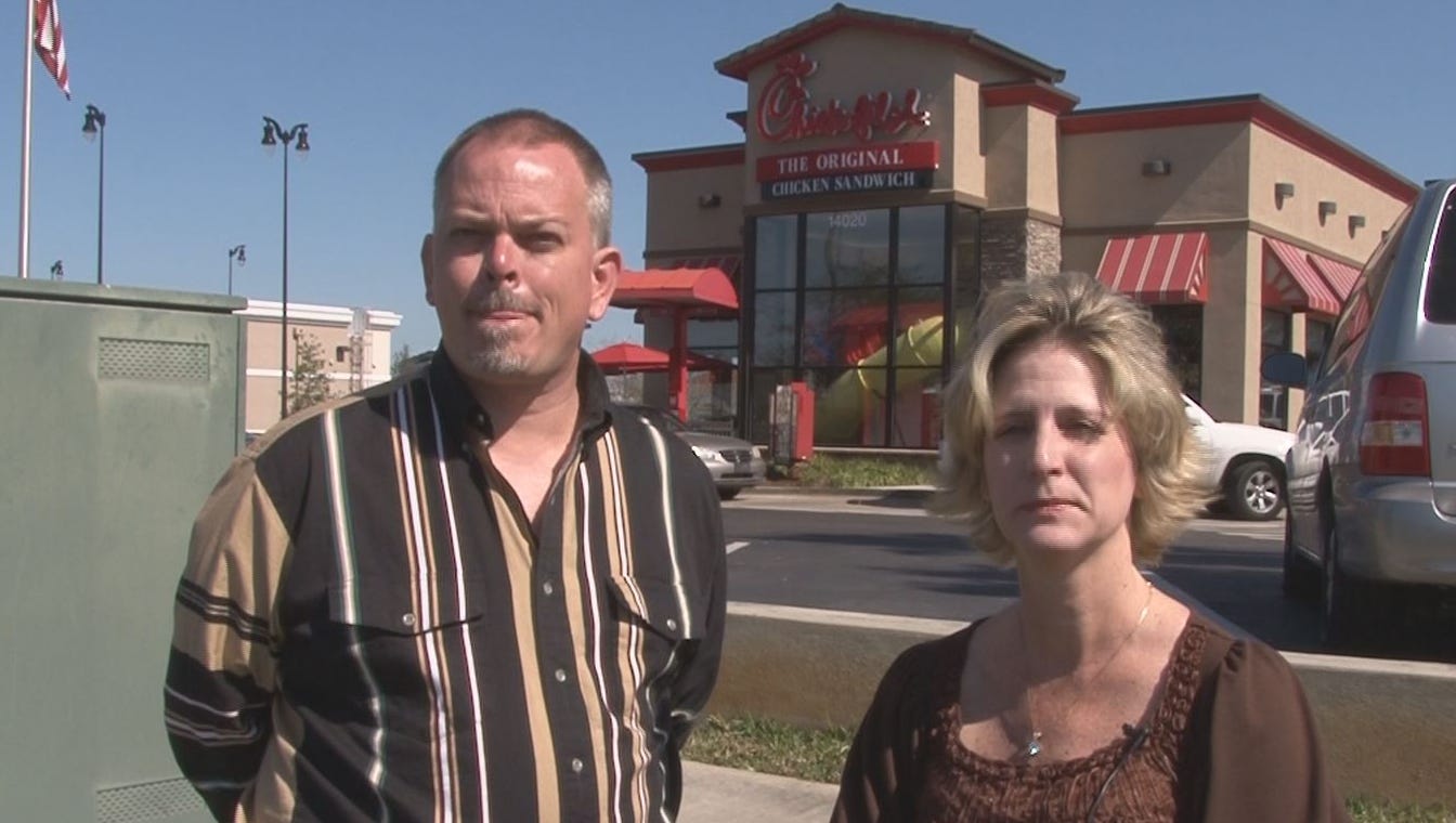 Chick Fil A Employees Help Parents Find Runaway Teen