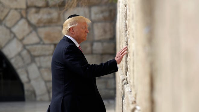 Trump visitó el Muro de los Lamentos, en Jerusalem.