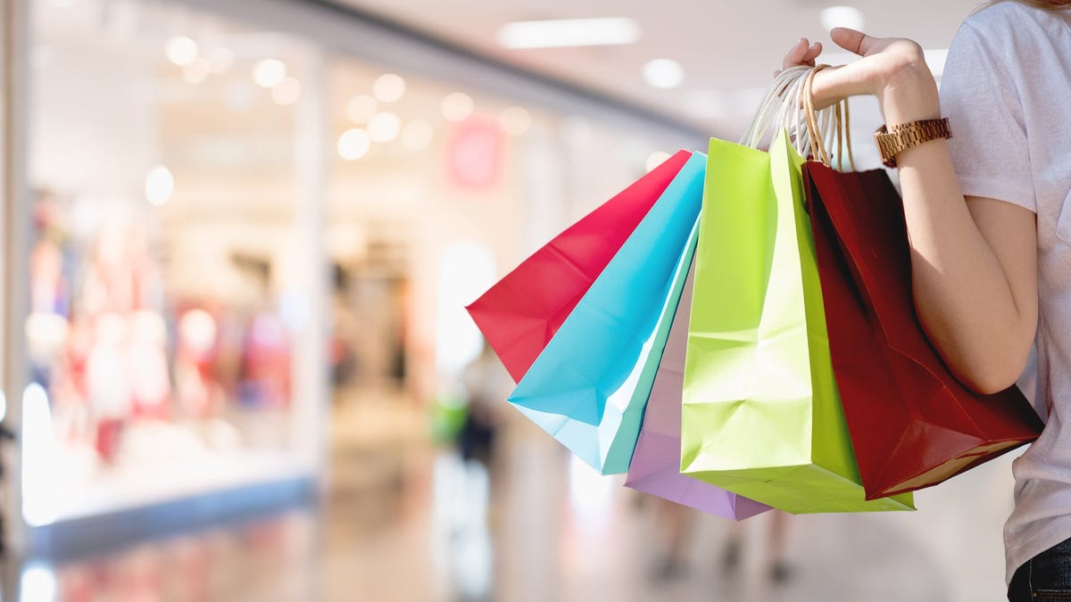 Fayetteville police advise holiday shoppers to be safe