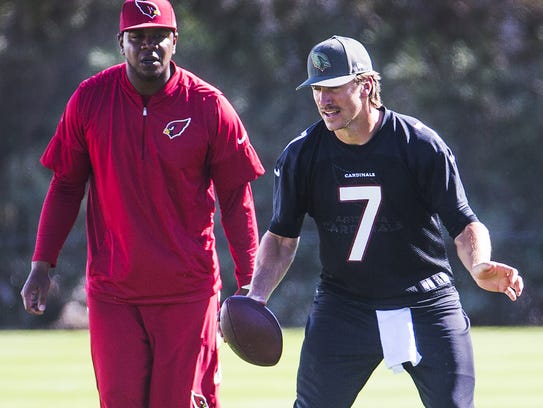 Blaine Gabbert works with Cardinals quarterbacks coach