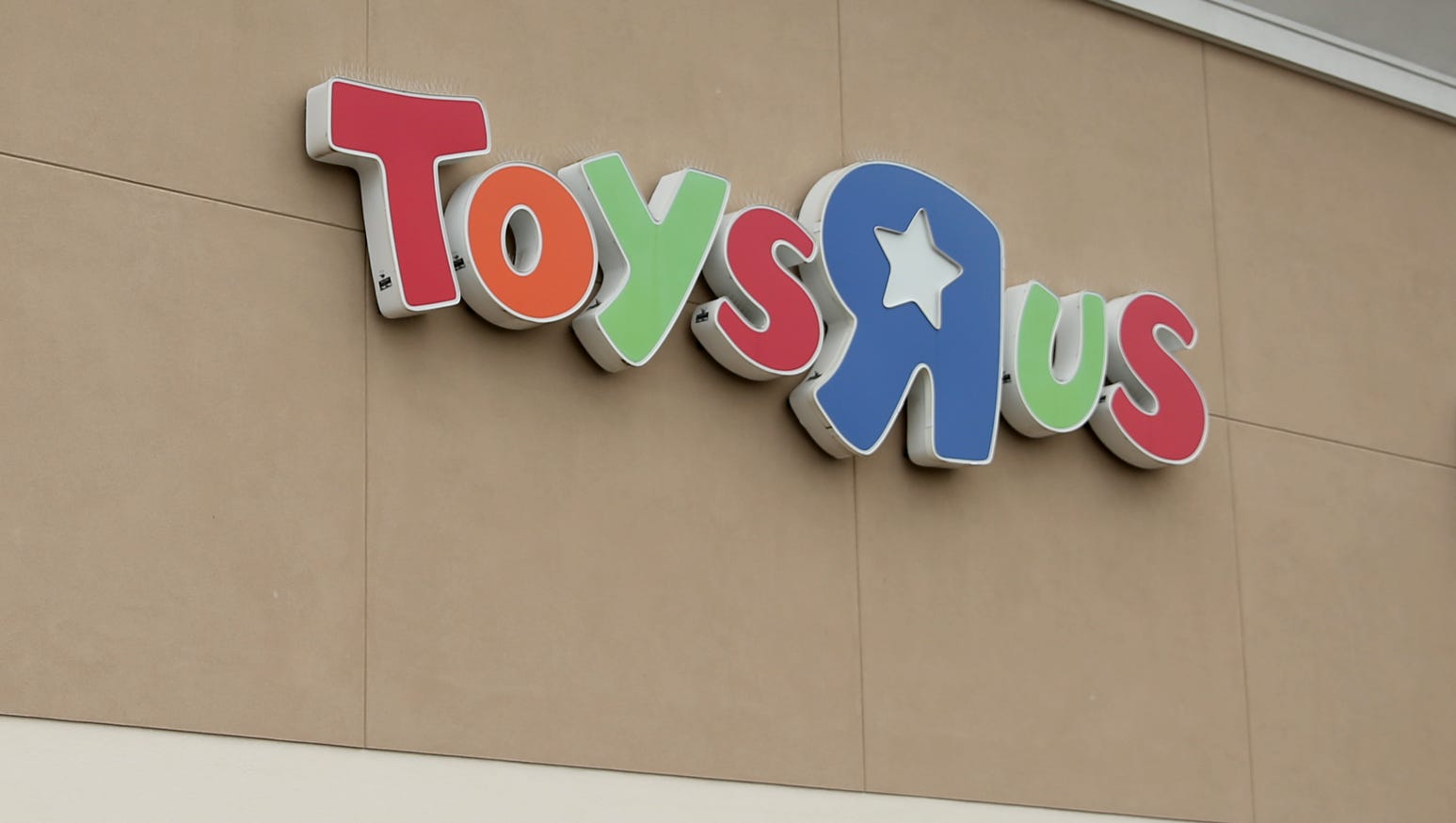 Salem Toys R Us To Close Amid Bankruptcy Proceedings