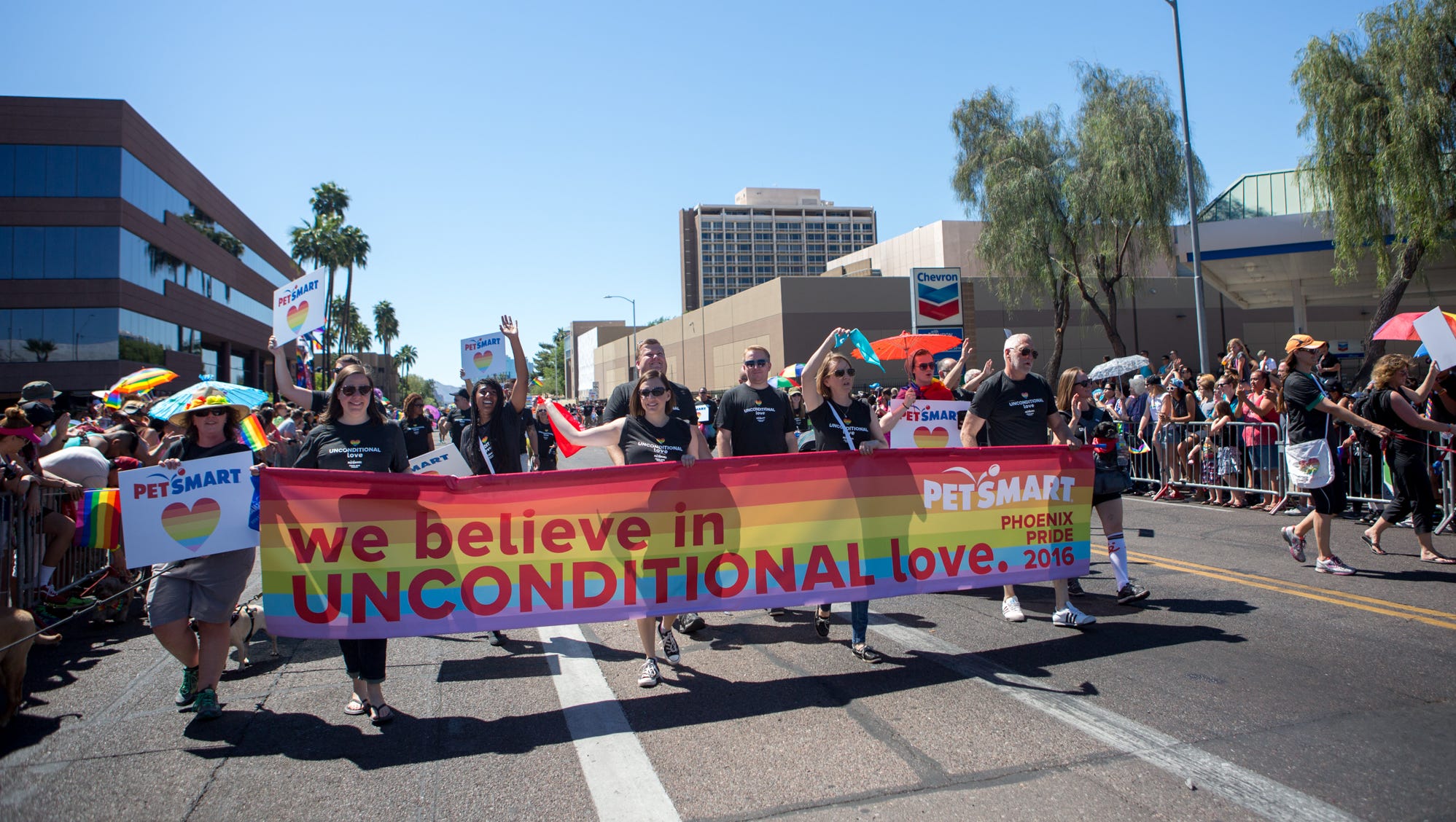Pride parade brings Phoenixarea together to celebrate diversity