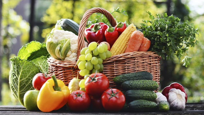 Healthy diets include whole grains, vegetables, and fruit.