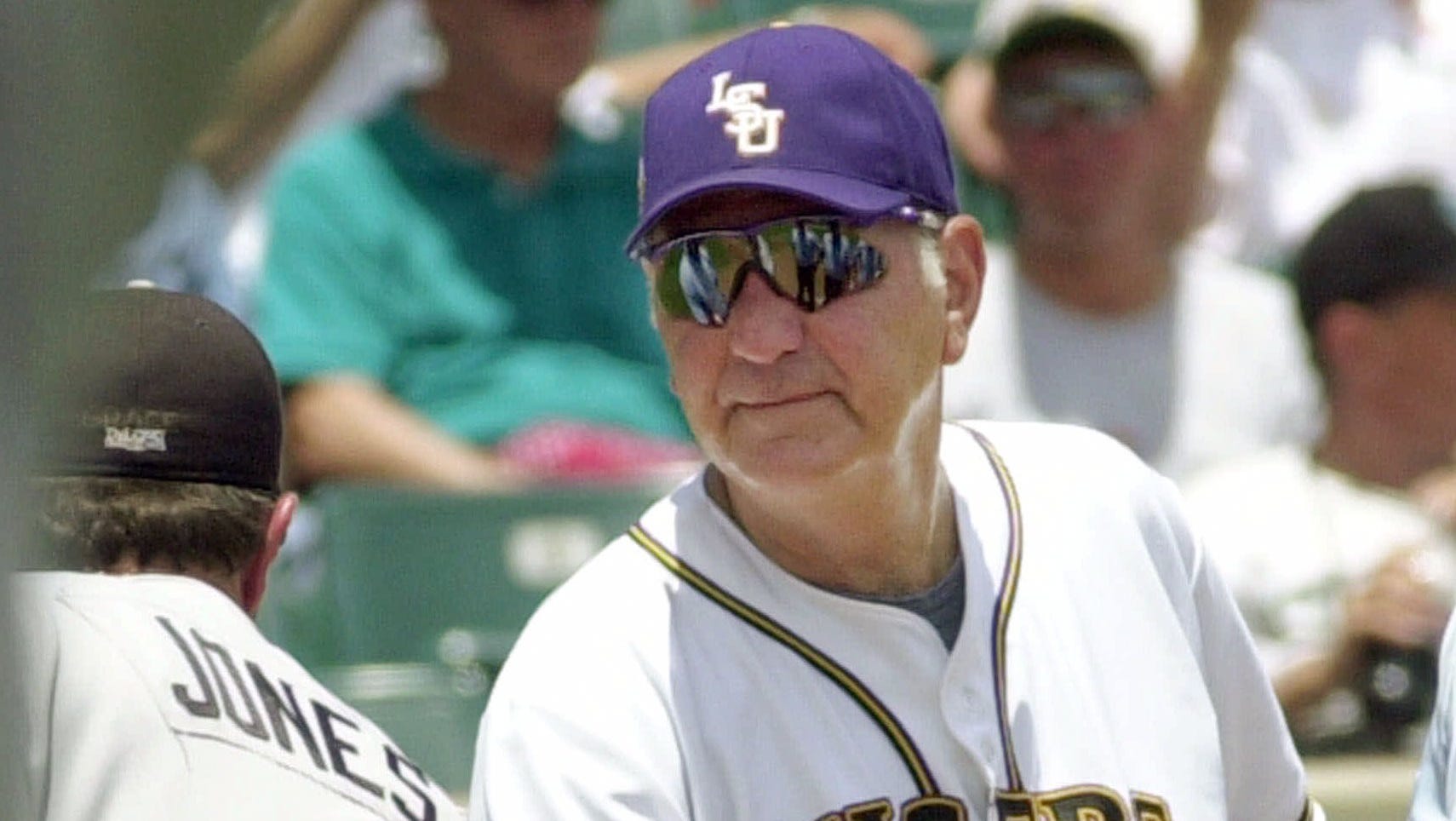LSU baseball's fortunes turned via Howard Schnellenberger in 1983