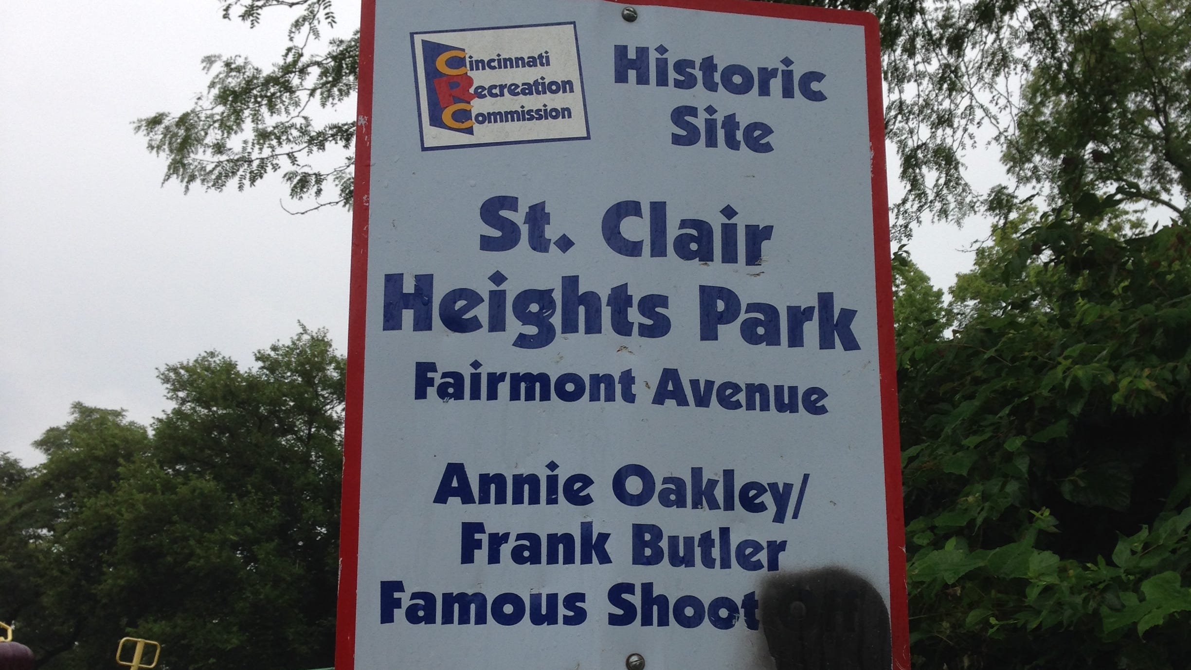 Did Annie Oakley shooting contest happen in Cincinnati?