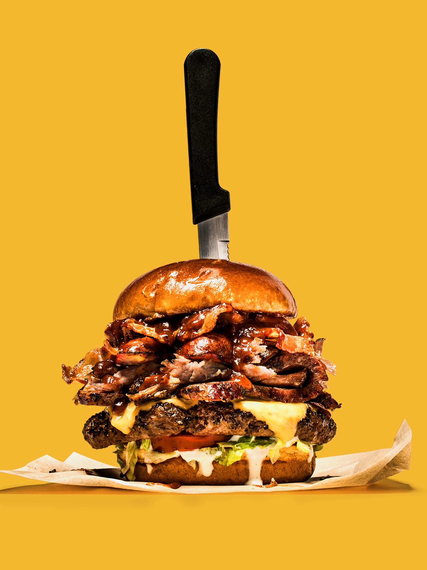 Chili S 1 650 Calories Half Foot Tall Boss Burger Is A Massive