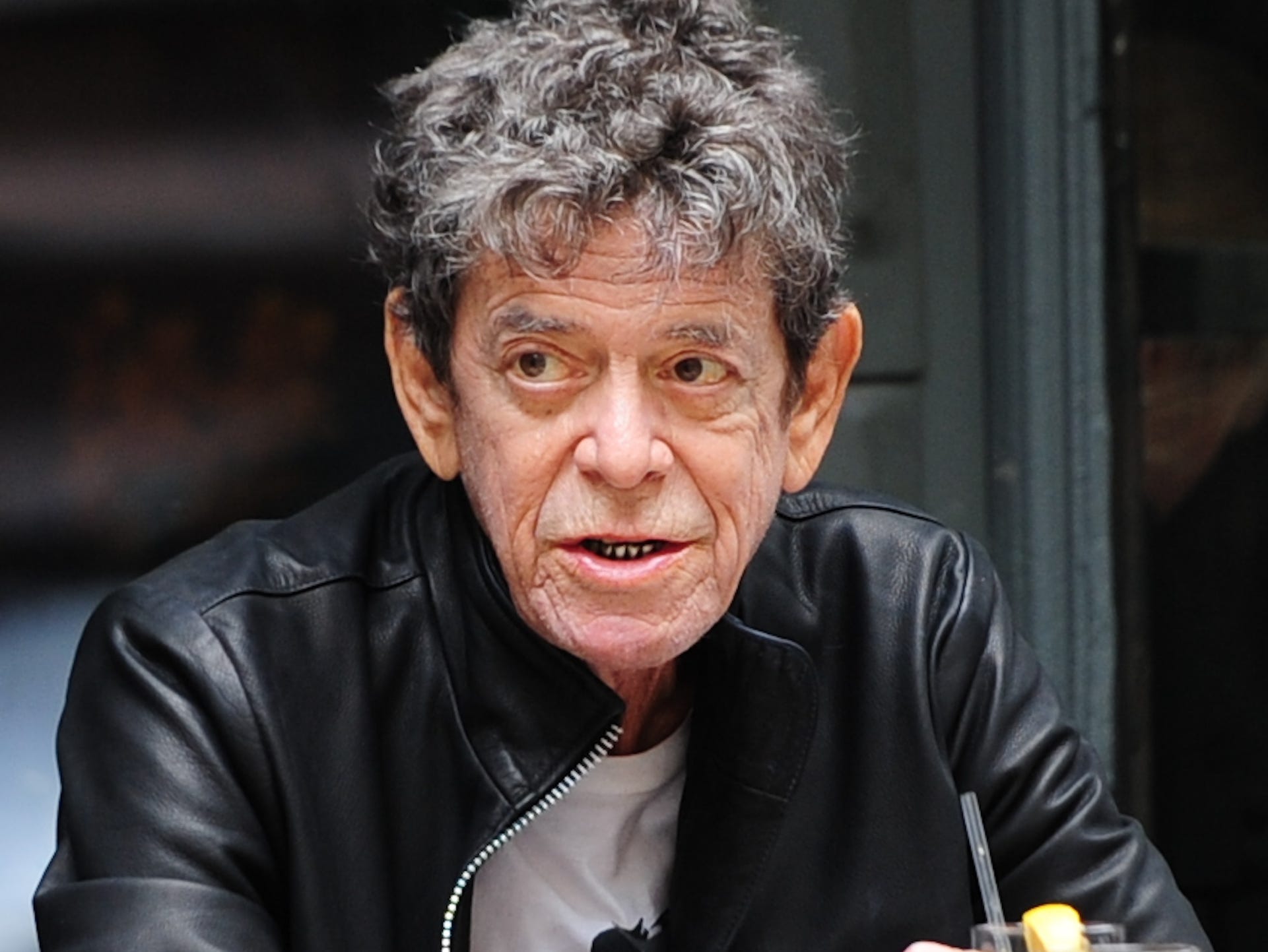 Rock pioneer Lou Reed dies at 71