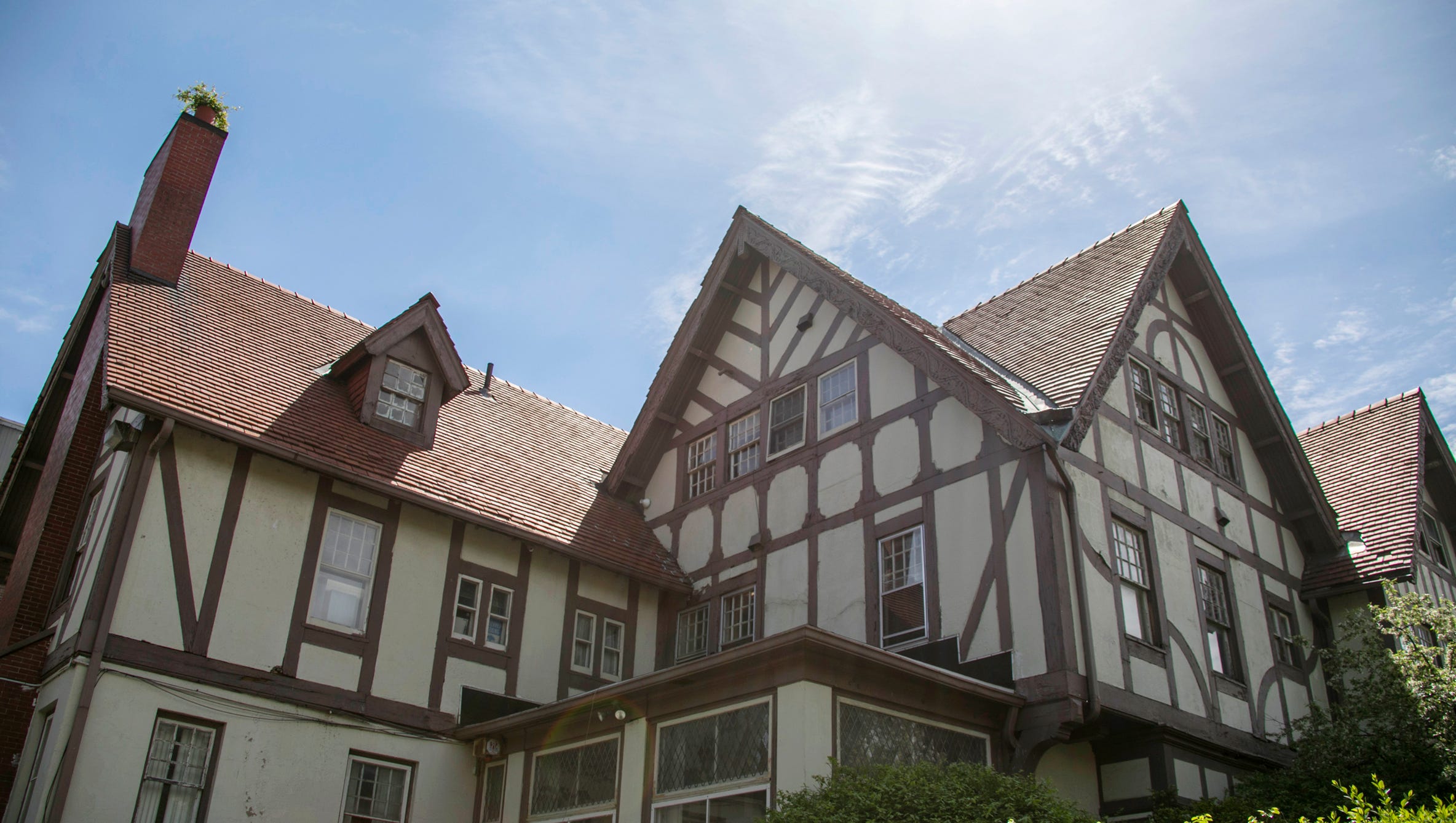 West Village Arts and Crafts mansion in Detroit is ready for a redo