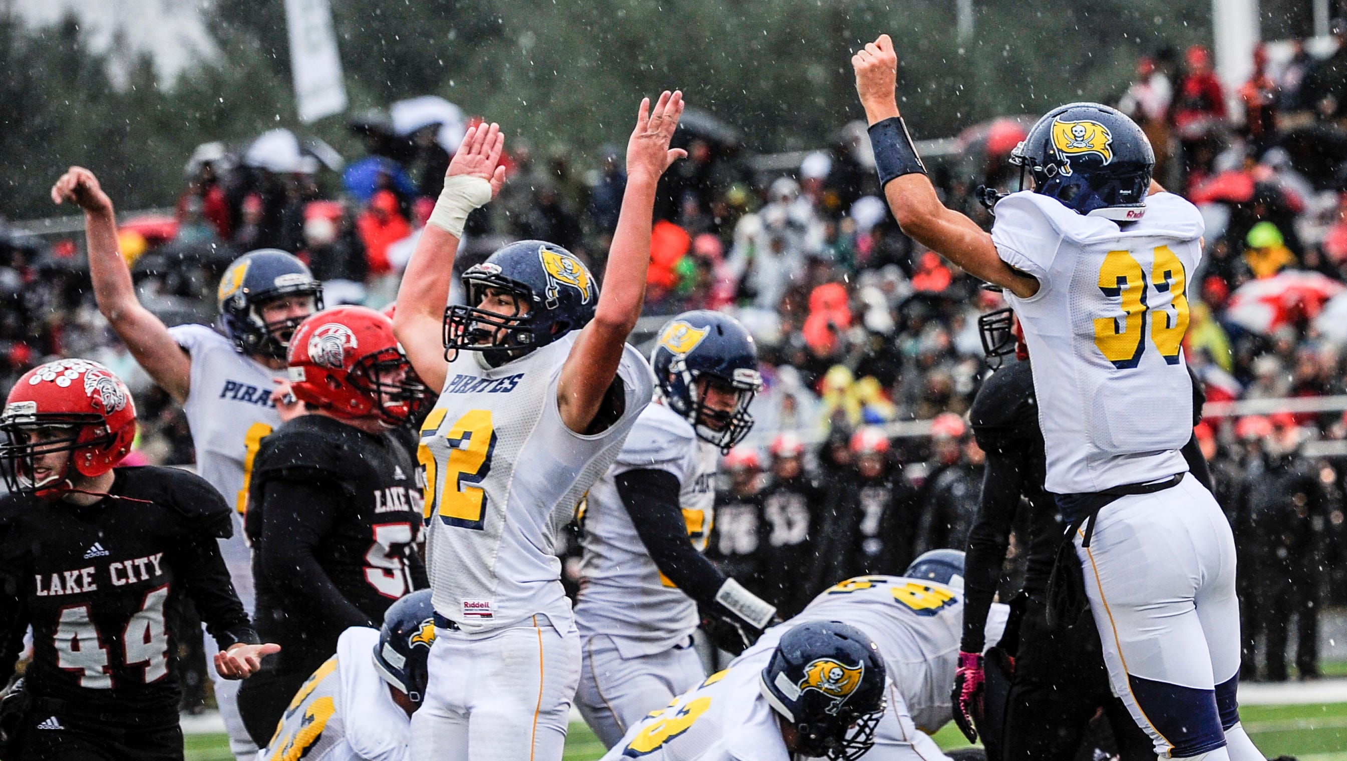 PewamoWestphalia football dominates to earn spot in D7 state final