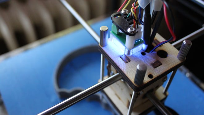 Top-view of 3D printer printhead.