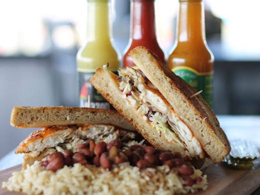 7 Must Eat Restaurants And 1 Dive Bar On Fort Myers