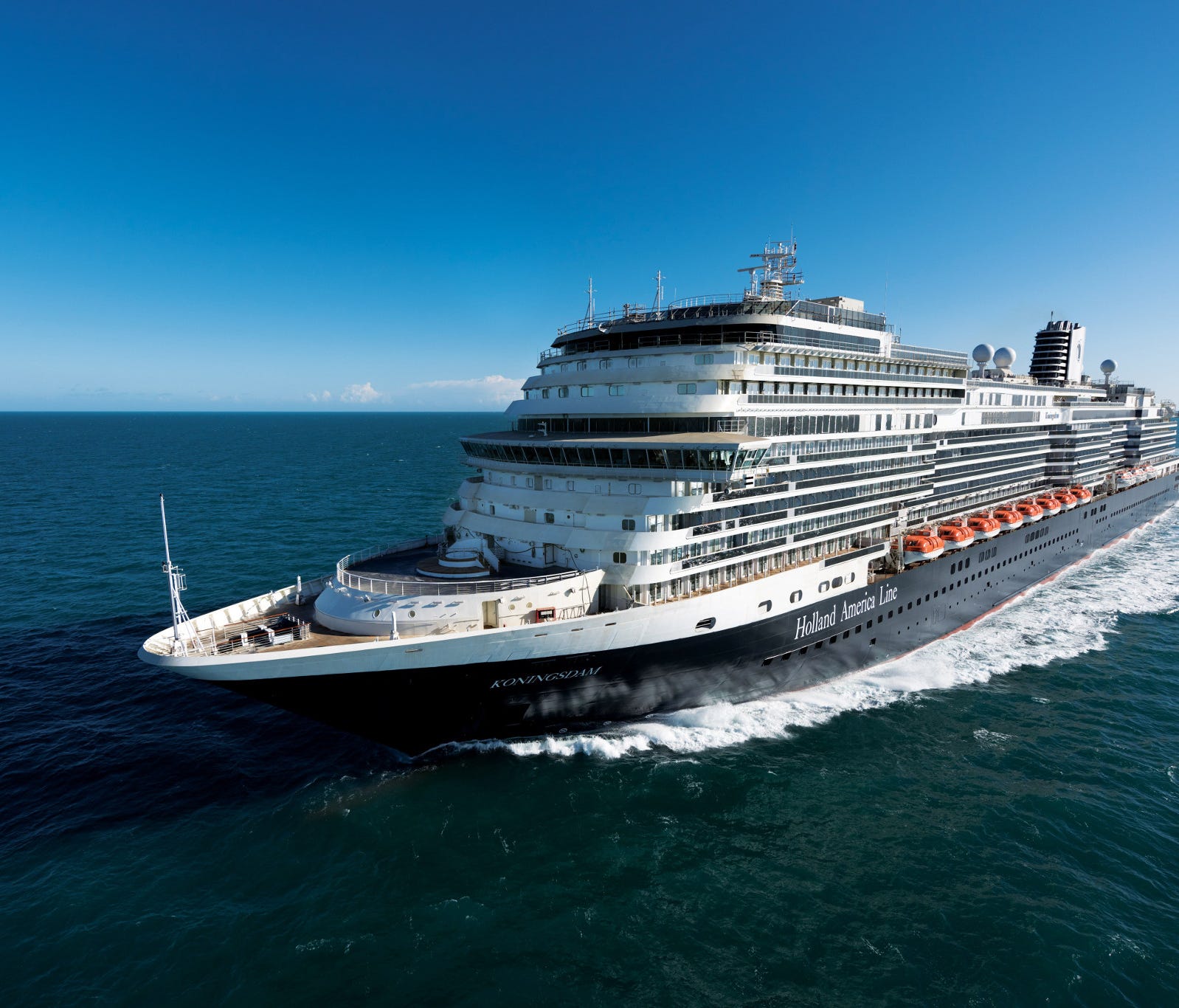 Another look for cruise ship exteriors that remains popular is the combination of a darkly painted hull with a white superstructure. It's a traditional look that appeals to lines such as Holland America that are steeped in history. Here, Holland Amer