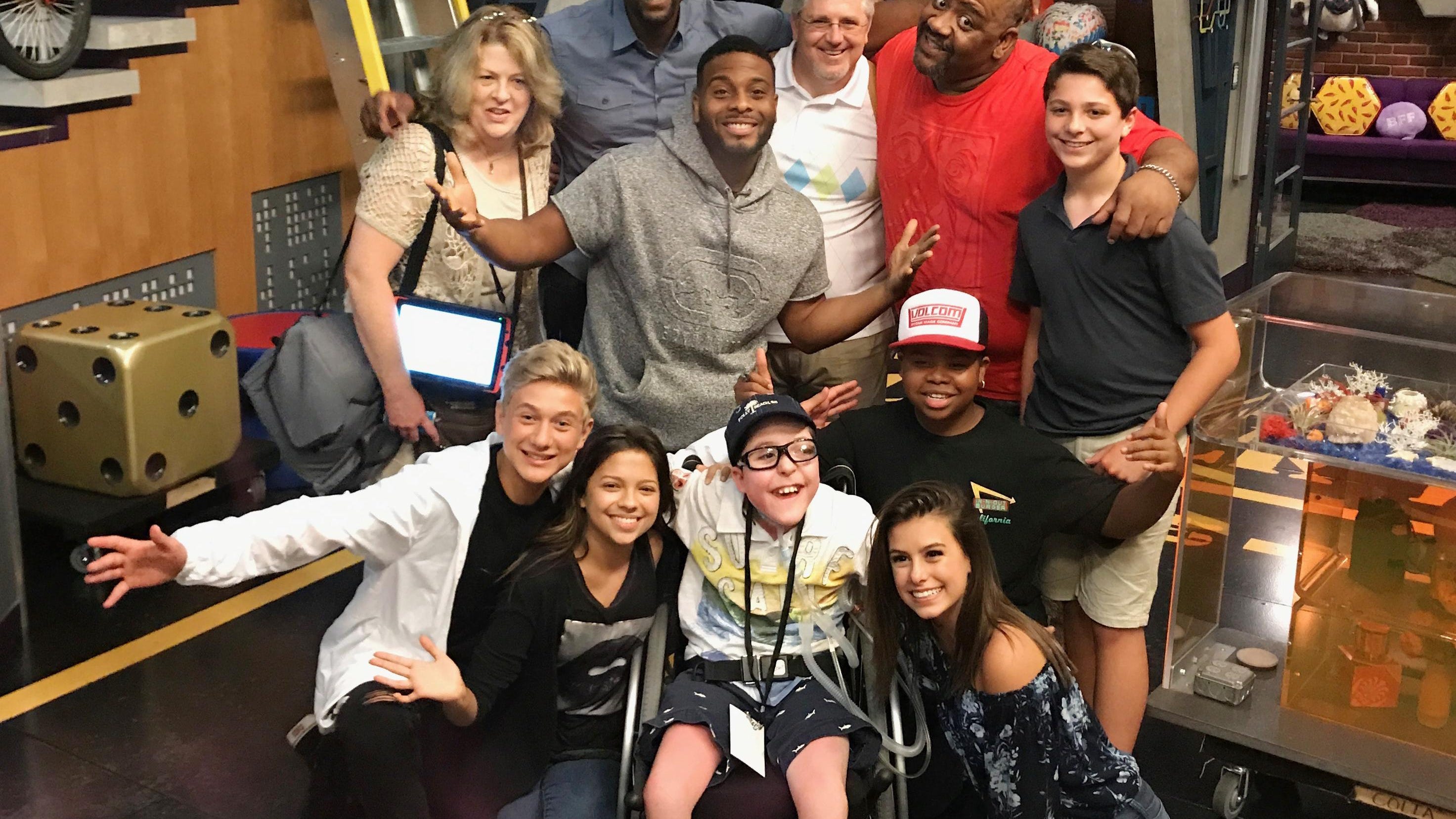 Wish Granted Greenville Child With Spina Bifida Meets Cast Of Favorite Tv Show