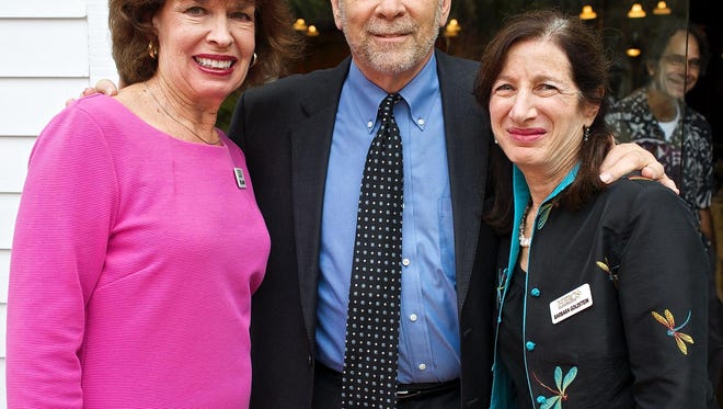 Dr. Berenbaum (center) with HERC President Barbara Goldstein (right) and Vice President Rita Blank (left).