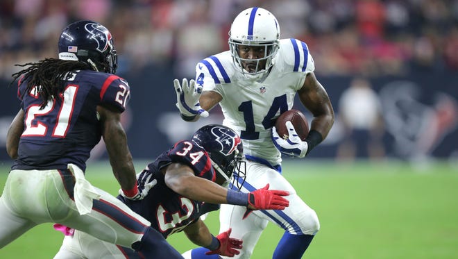 Hakeem Nicks, shown against Houston, could see more snaps with Reggie Wayne out due to injury.