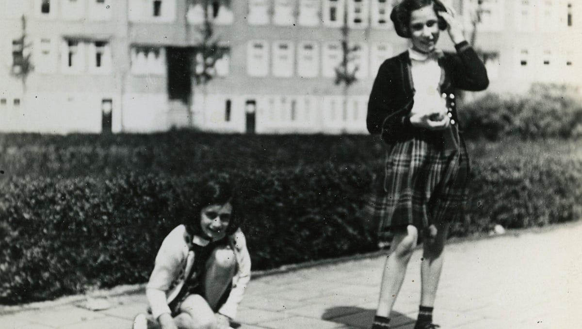 Museum To Display Anne Frank S Rediscovered Toys