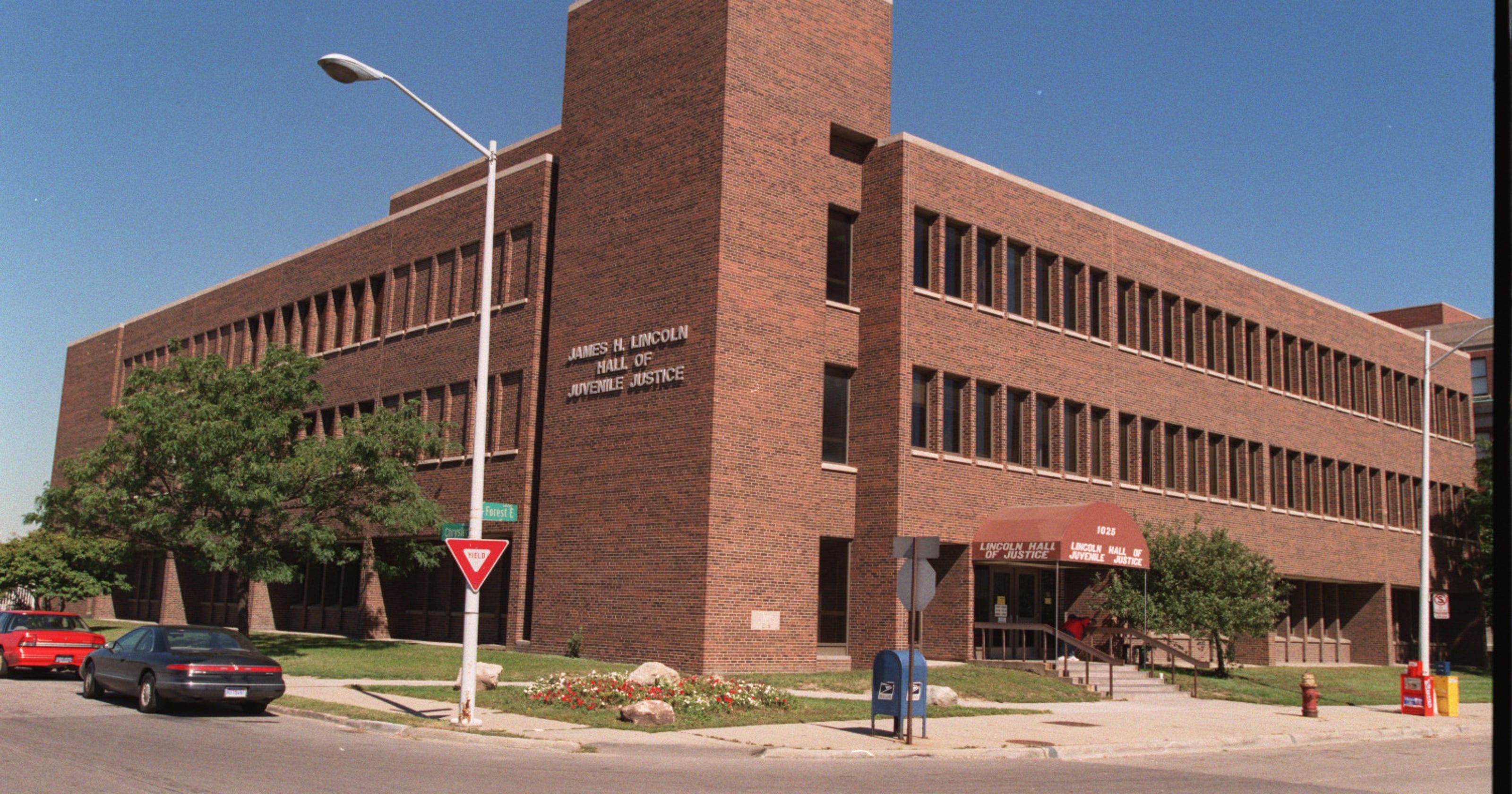 Wayne County close to deal to move juvenile court