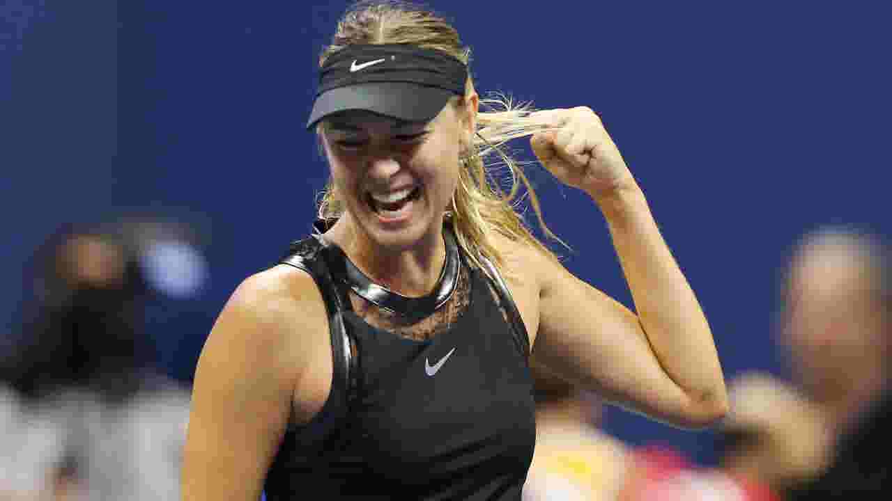 Sharapova Upsets Halep In Grand Slam Return