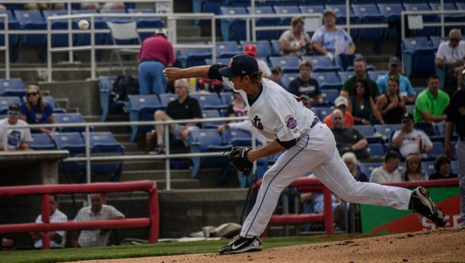 Binghamton?? Mets starting pitcher Greg Peavey throws a pitch during a game at NYSEG Stadium.