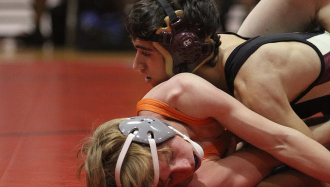 Riverdale senior James Monos is shooting for a state title at 103 pounds