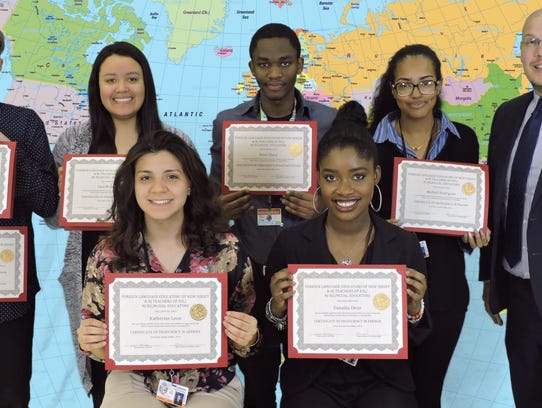 Linden public schools receive Seal of Biliteracy