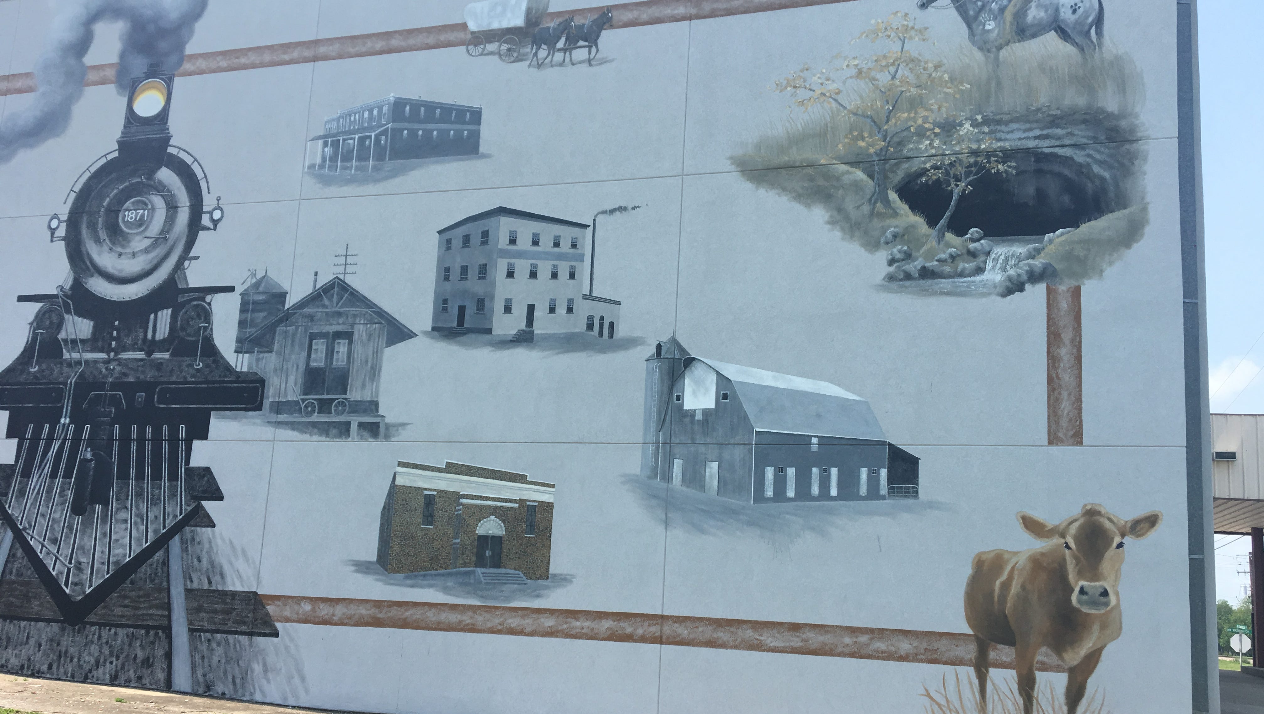 Billings Artist Susan Sommer Luarca Paints New Mural On City Hall