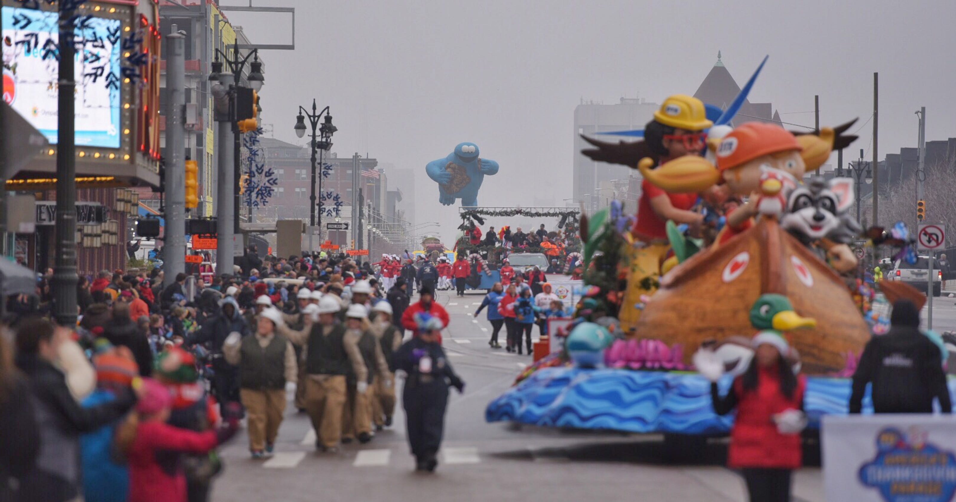 Thanksgiving parade marches Detroit into holiday season