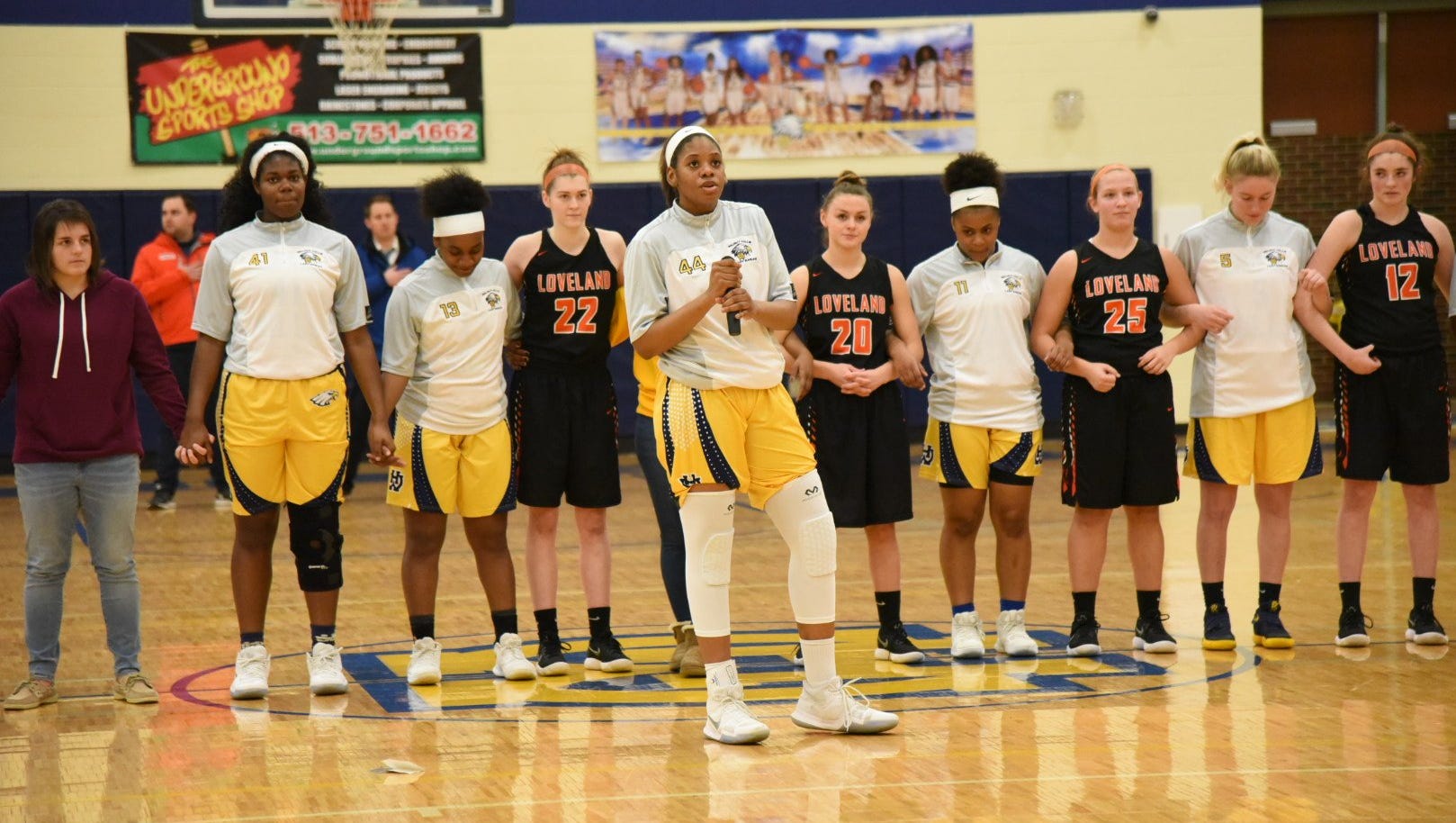 Loveland Walnut Hills Girls Basketball Lock Arms To Show Racial Unity