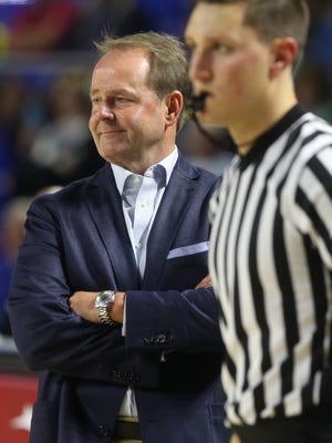 MTSU men's basketball coach Kermit Davis is looking for his 400th win as his Blue Raiders take on Old Dominion on Saturday.