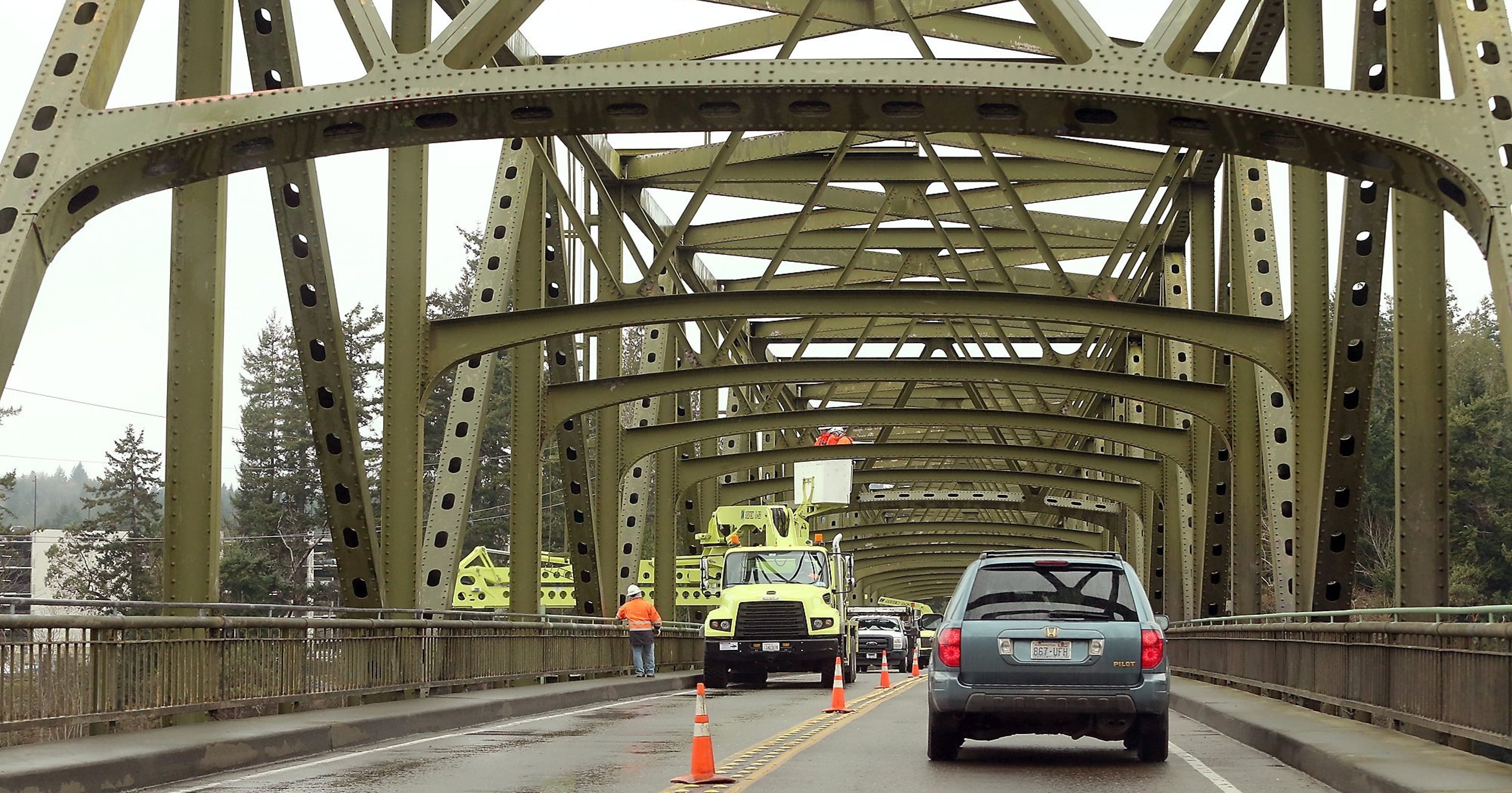 Agate Pass Bridge construction