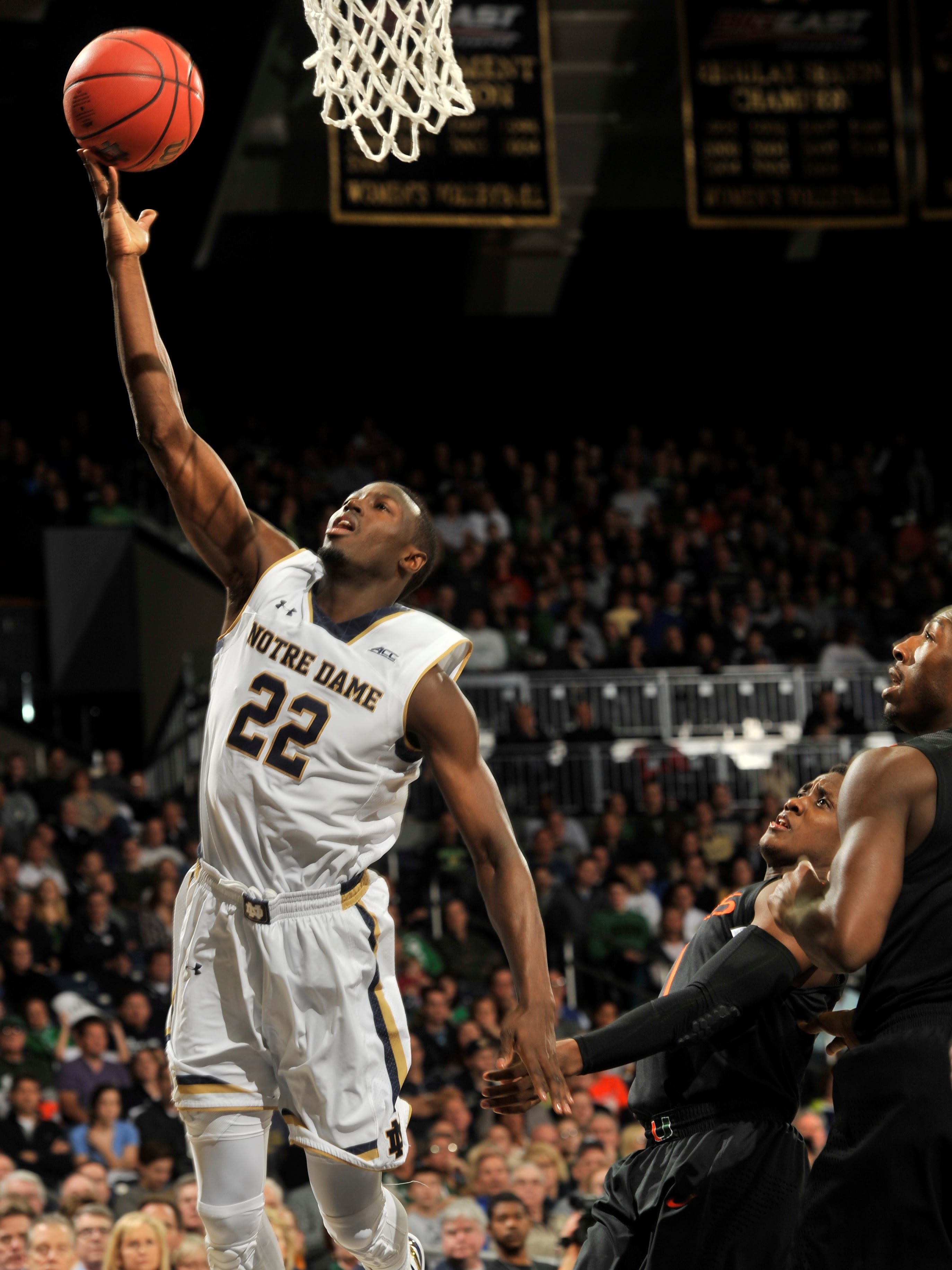 No 12 Notre Dame Rallies Past Miami 75 70