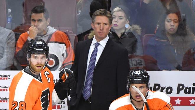 It doesn't look like Flyers coach Dave Hakstol has to worry about his job security.