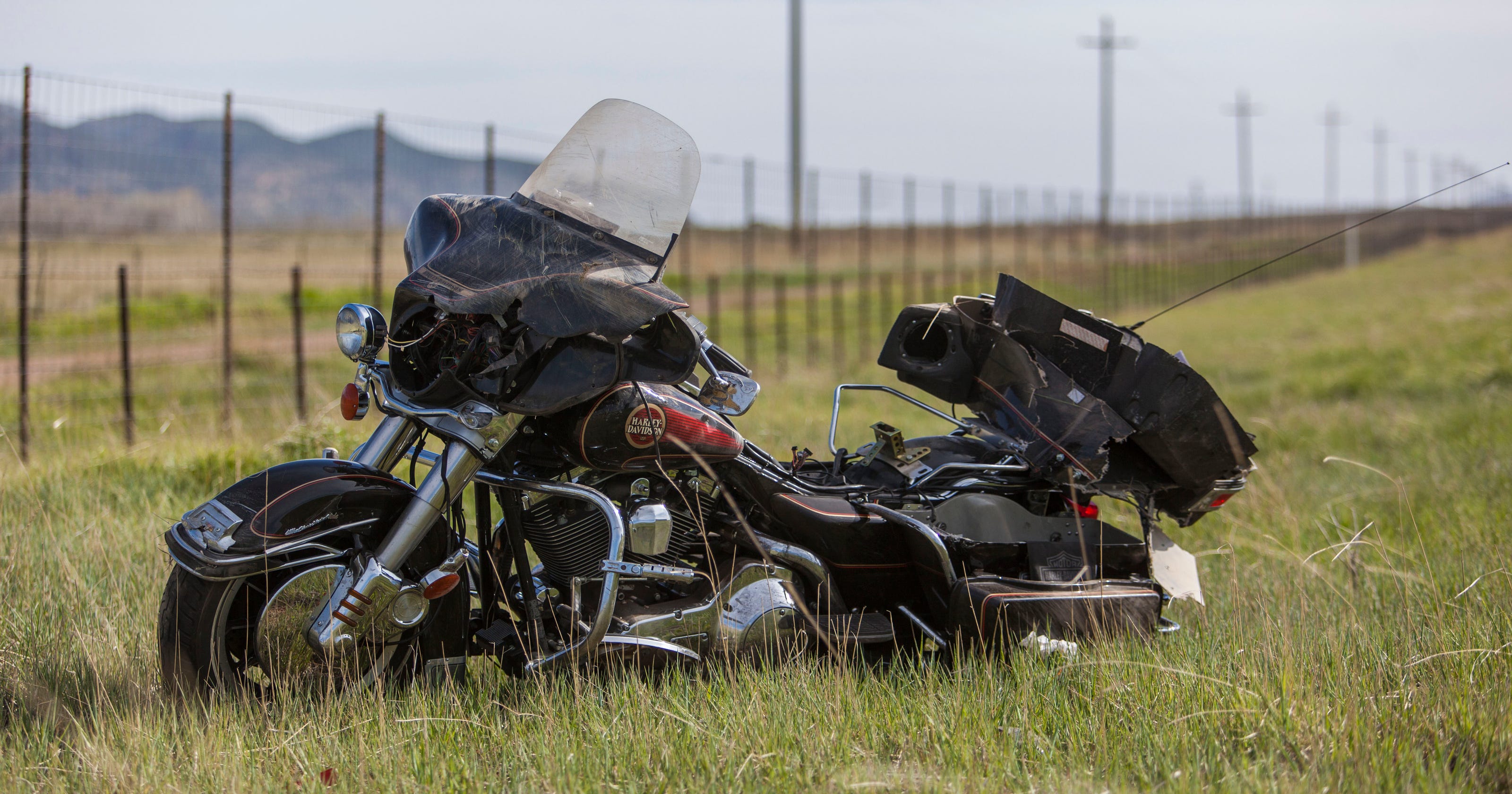 Motorcycle crash on I-15 leaves one dead