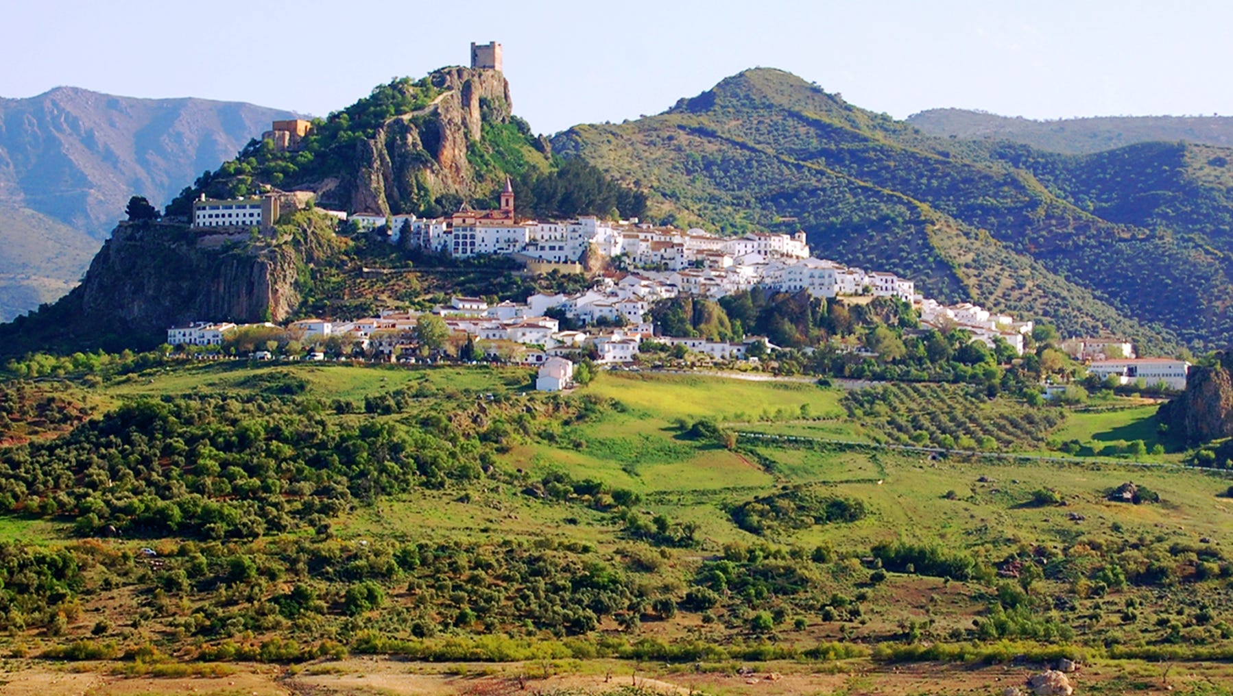 Rick Steves: A guide to the hill towns of Andalucía, Spain