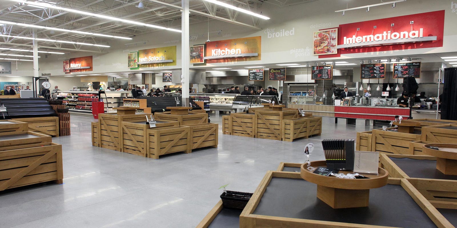 One HyVee employee at Iowa City's N. Dodge location has COVID19