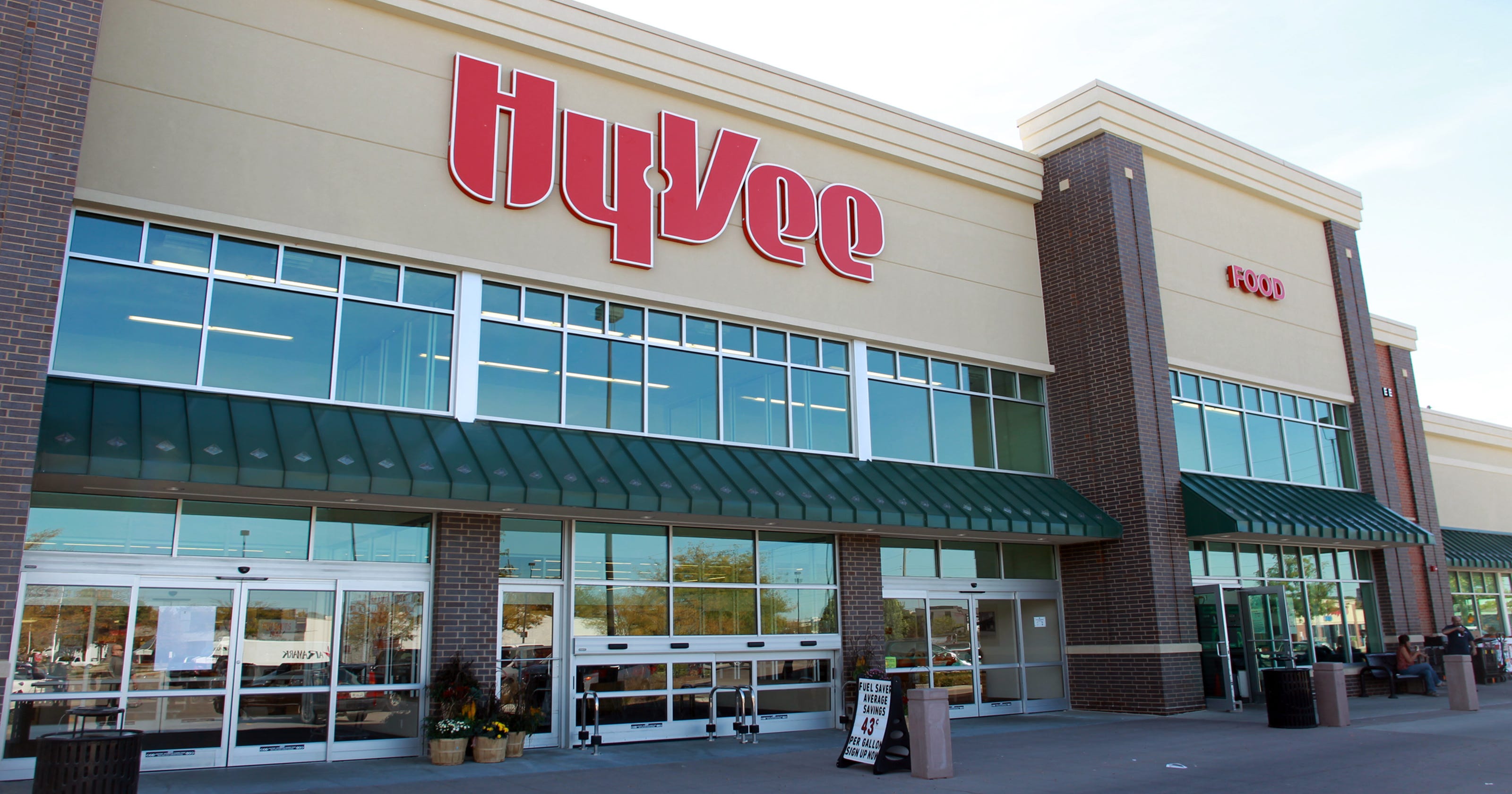 HyVee asks for 7.5M for headquarters expansion