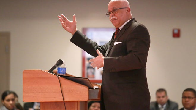Wayne County Executive Warren Evans hosts the first of four community meetings to discuss the county's fiscal challenges and budget deficit at Wayne County Community College in Detroit, on Tuesday, April 14, 2015.