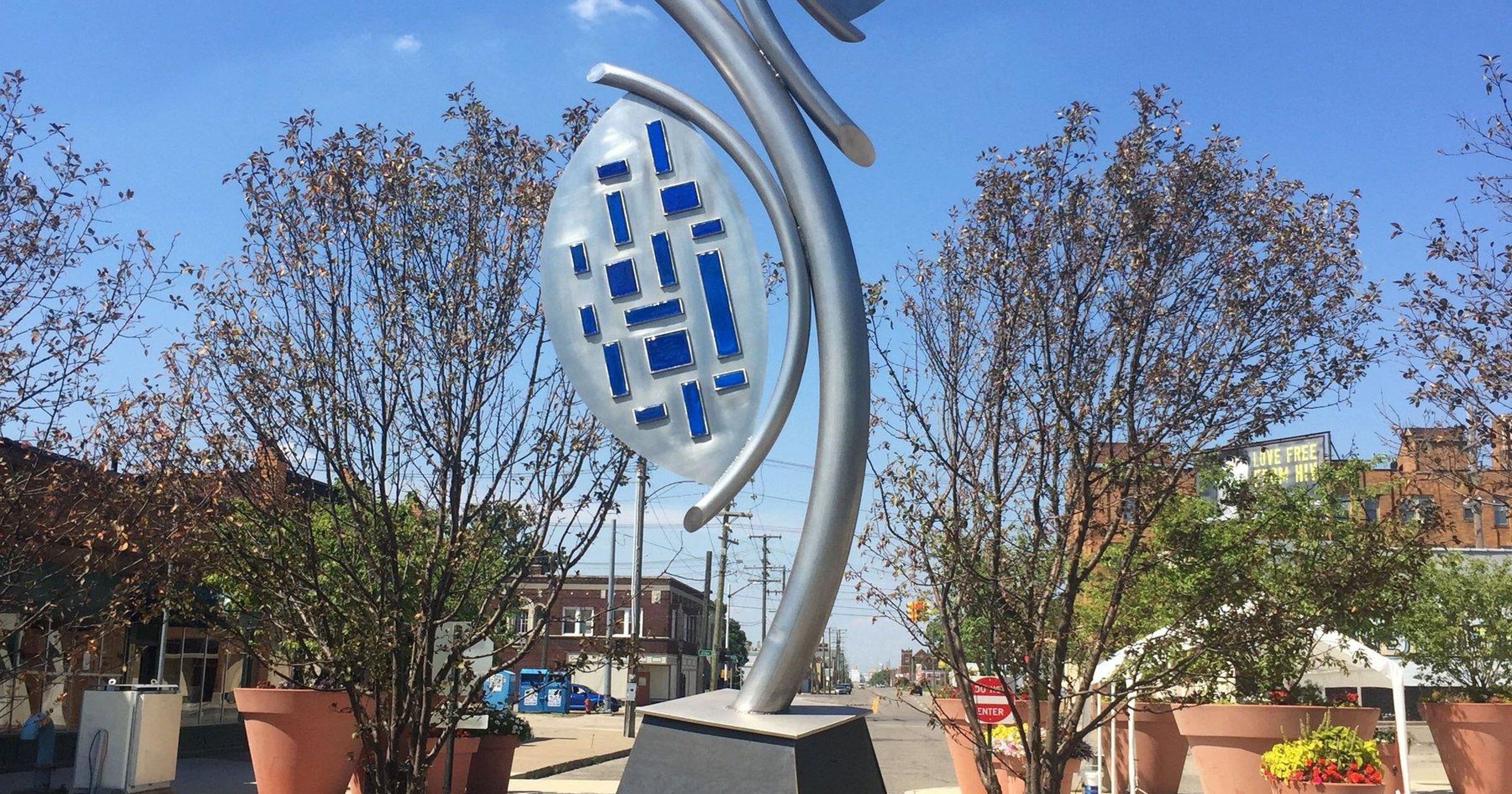 Sculpture at Detroit-Grosse Pointe border a meaningless gesture