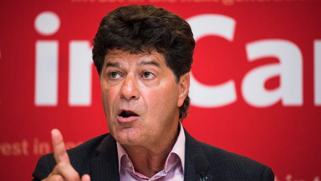 Jerry Dias, president of Unifor, the Canadian Auto Workers Union, speaks at a press conference after meeting with General Motors Canada in Toronto, Wednesday, Aug. 10, 2016. (Aaron Vincent Elkaim/The Canadian Press via AP)