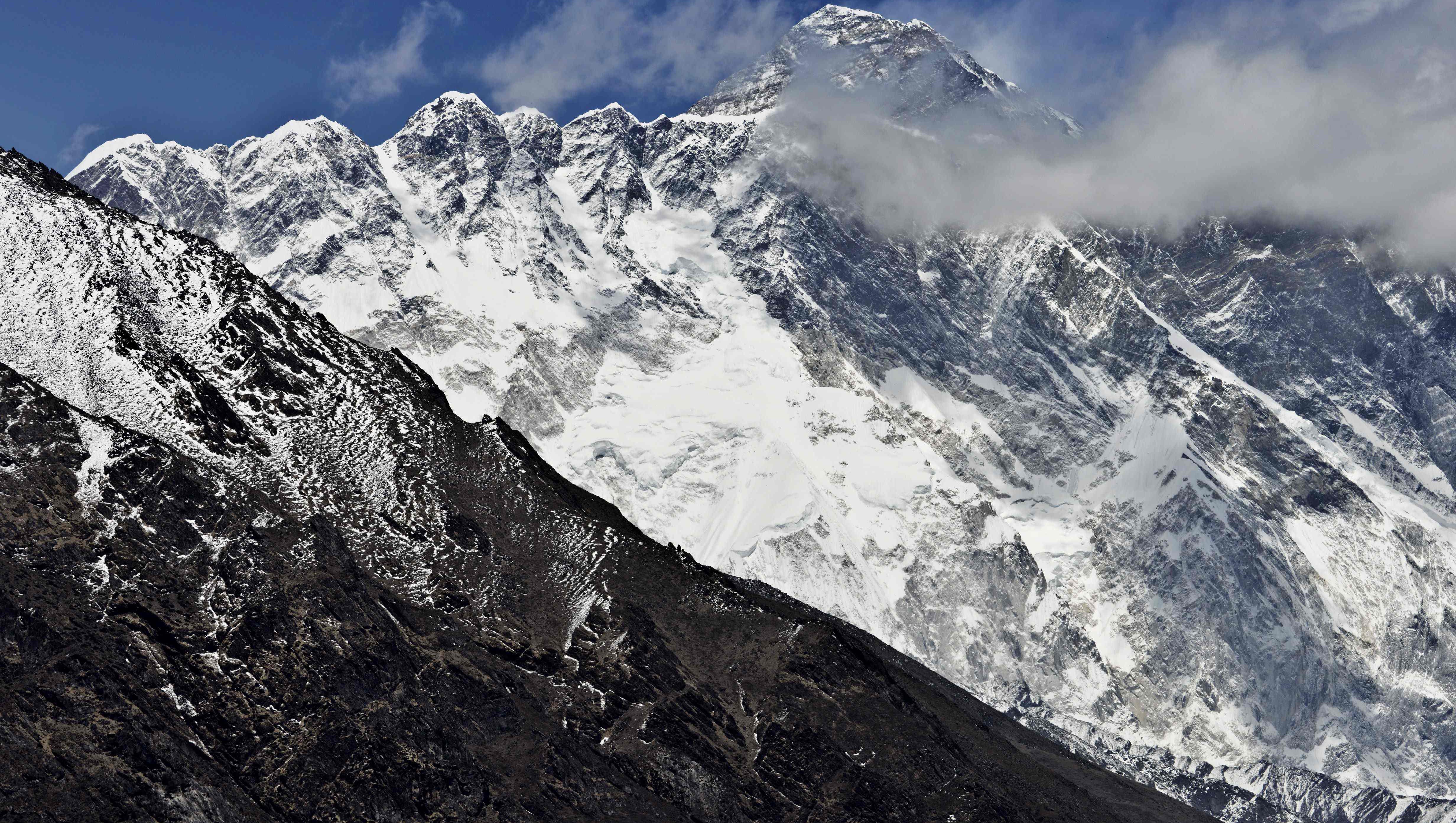 Alabama Doctor Among 4 People Killed On Mount Everest