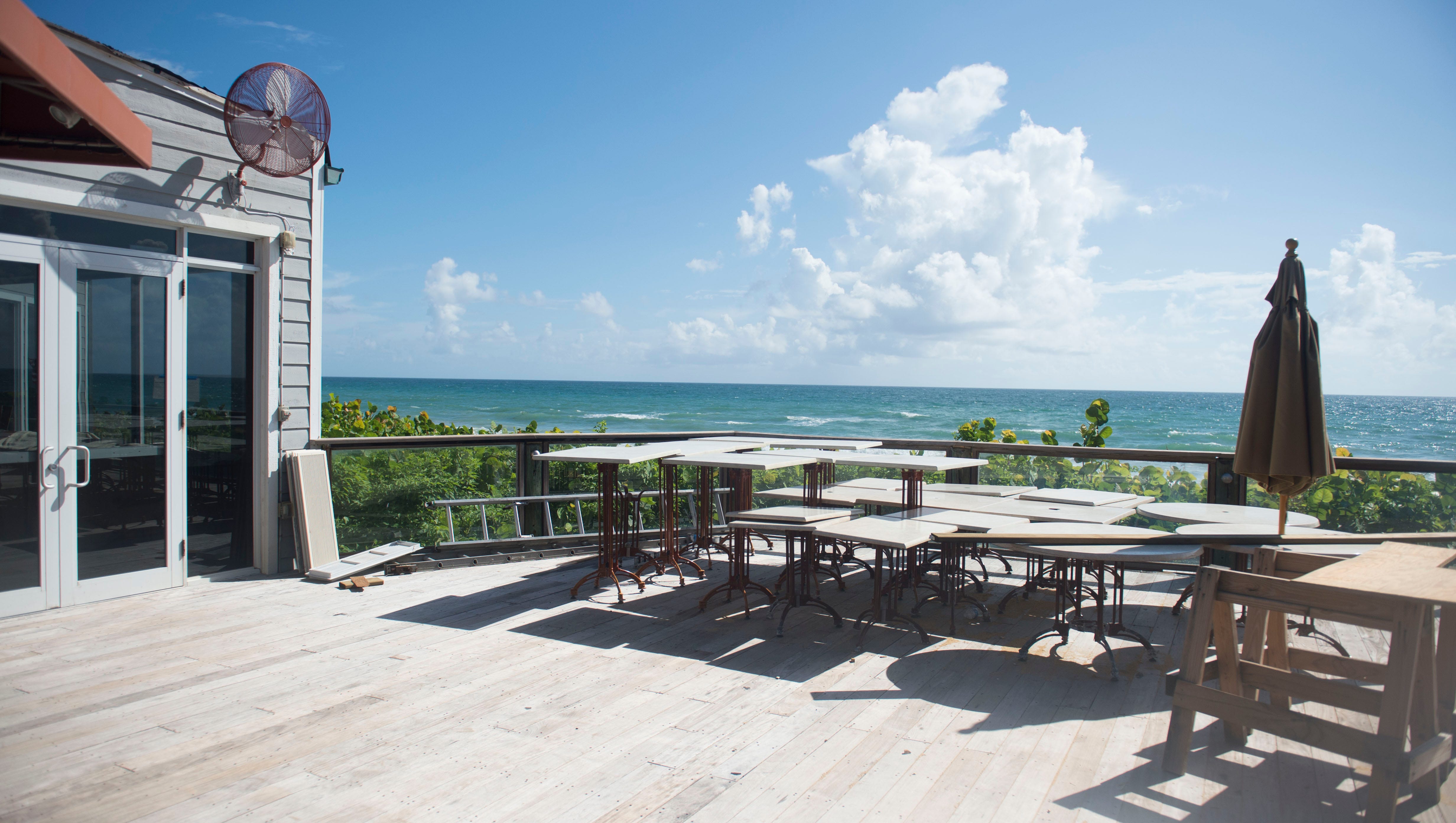Waterfront Views Draw Diners To Treasure Coast Restaurants